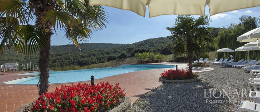 锡耶纳周边的托斯卡纳待售庄园 Image 7