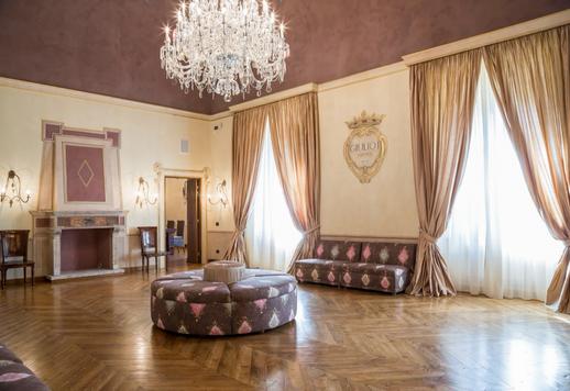 Slott til salgs i Massa Carrara, Toscana Image 9