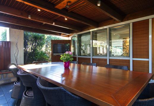Fine estate with panoramic pool in Milan Image 8