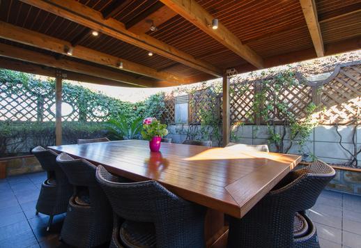 Fine estate with panoramic pool in Milan Image 7