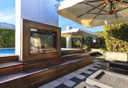 Fine estate with panoramic pool in Milan Image 3