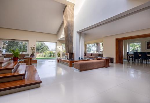 Ekskluzywna rezydencja o powierzchni 800 m² na 0,5 ha z apartamentami gościnnymi i siłownią w sercu stolicy Image 6